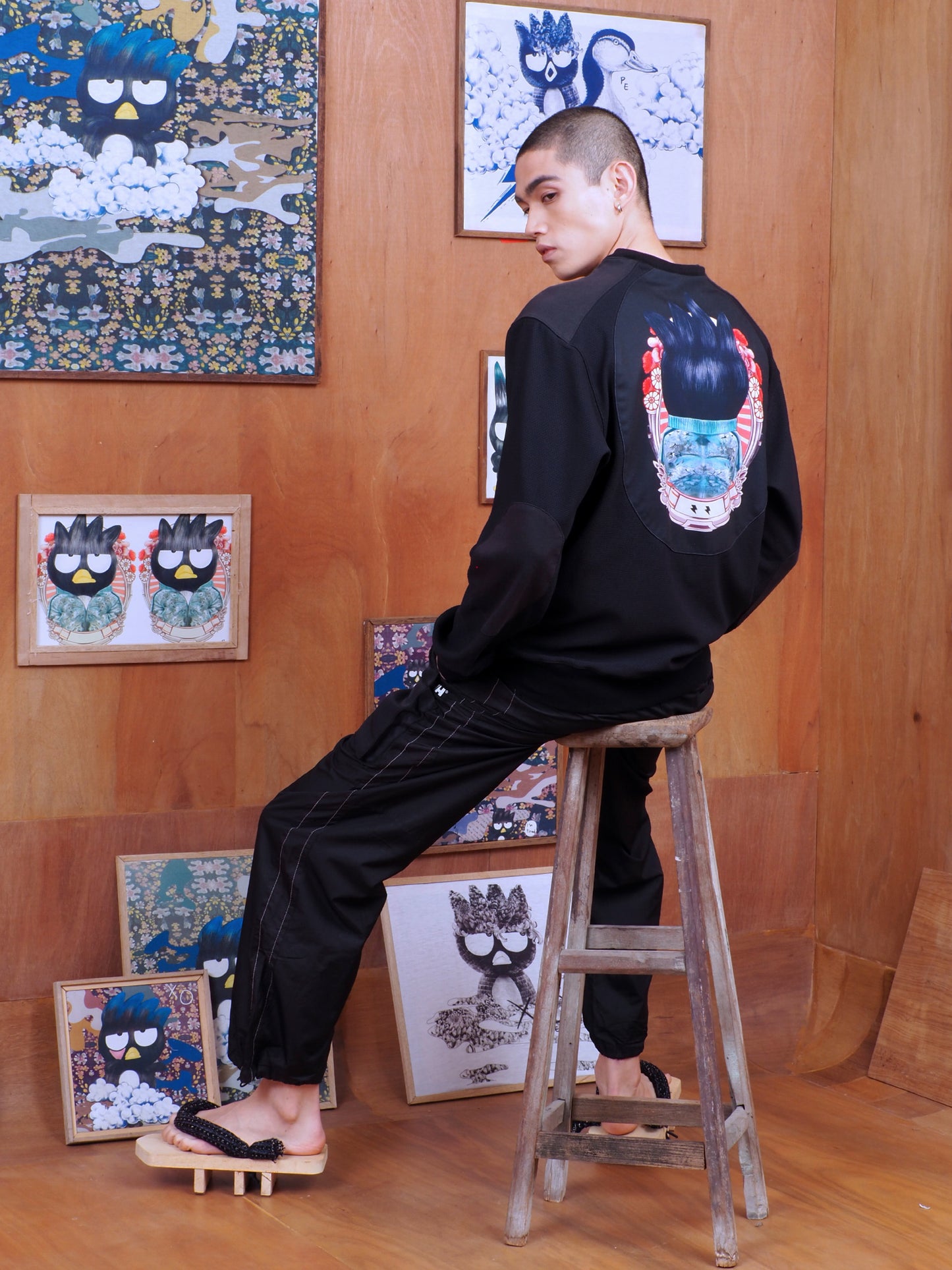 เสื้อสเวตเชิ๊ต PEDZ X BADTZ-MARU สีดำ