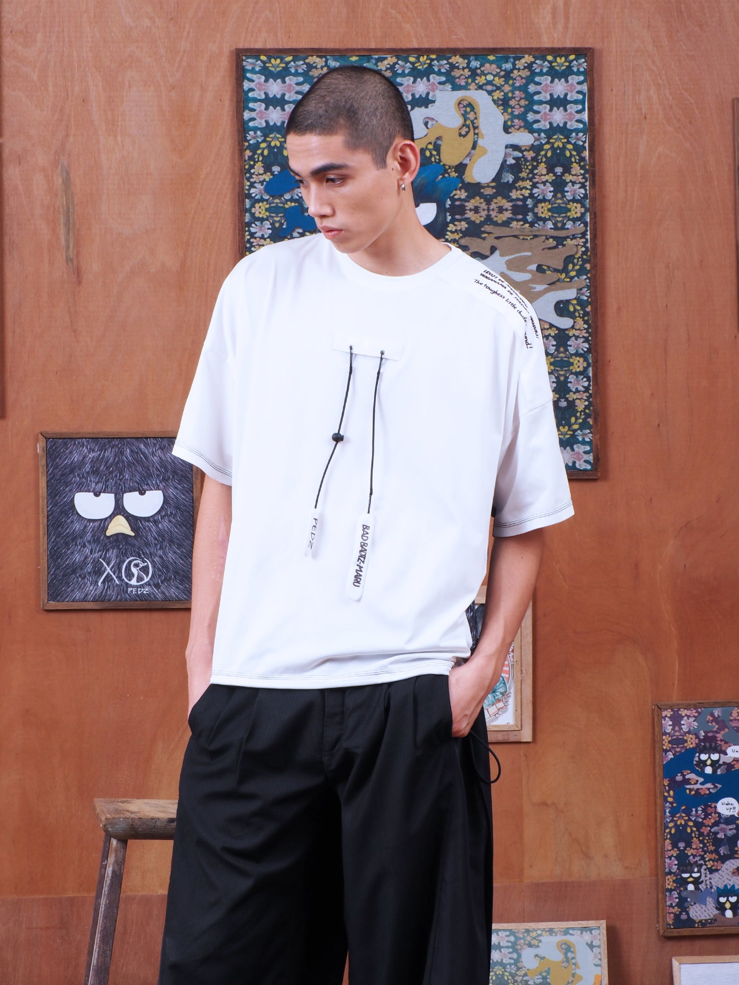 BLACK AND WHITE XO T-SHIRT