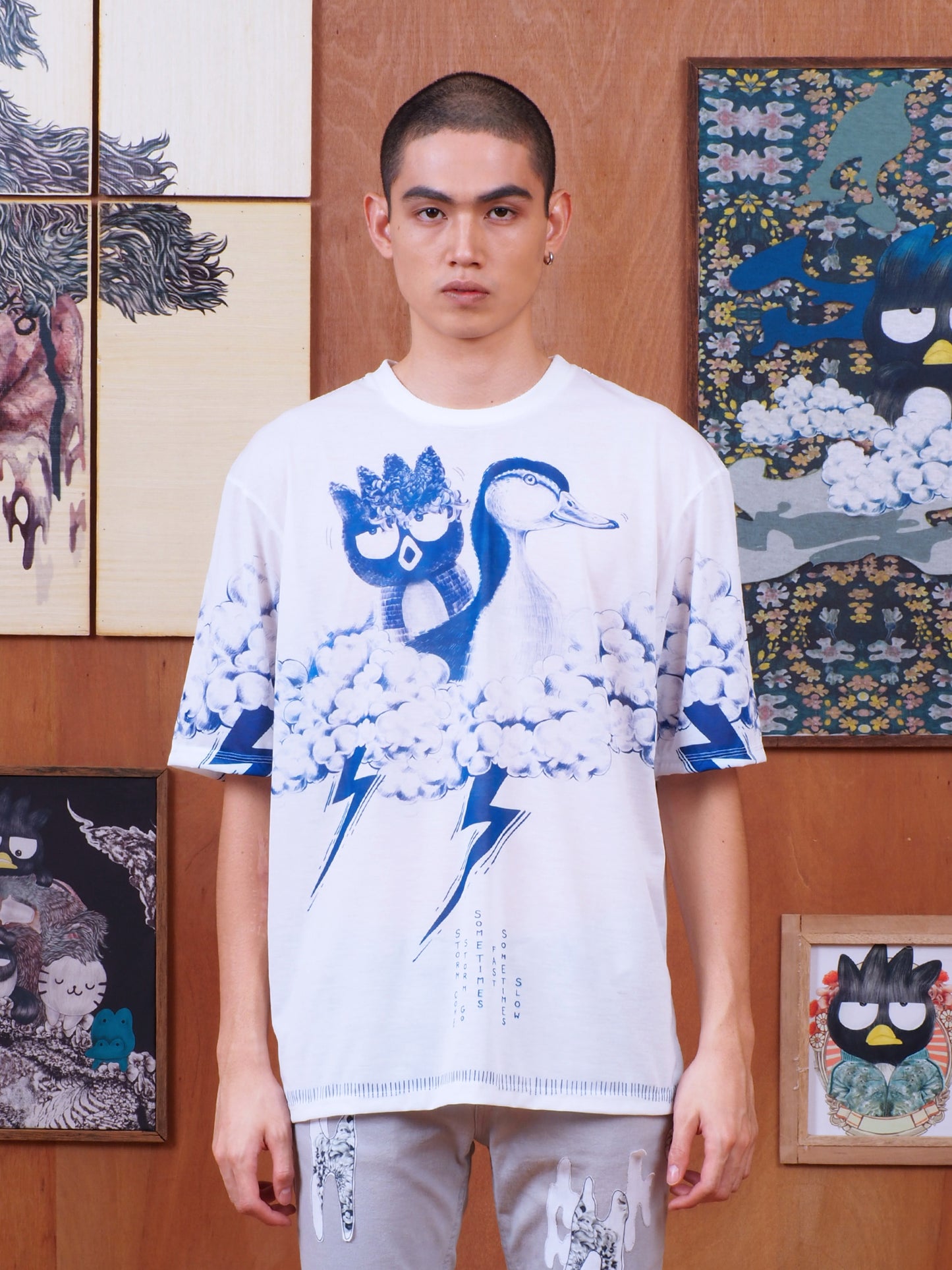 เสื้อยืด WHITE XO NAVY STORM