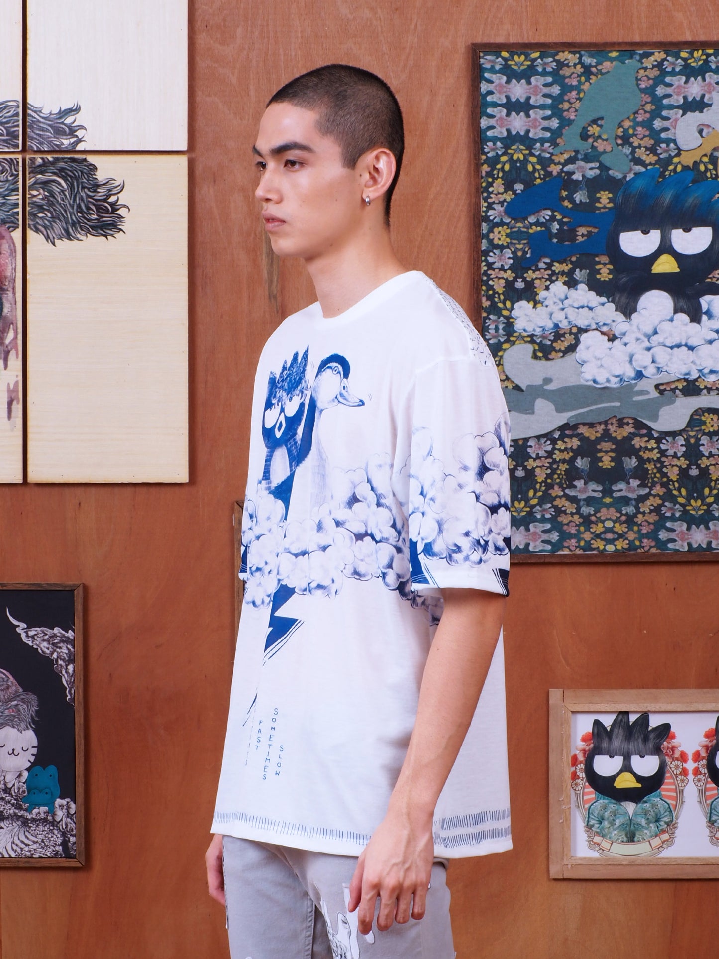 เสื้อยืด WHITE XO NAVY STORM