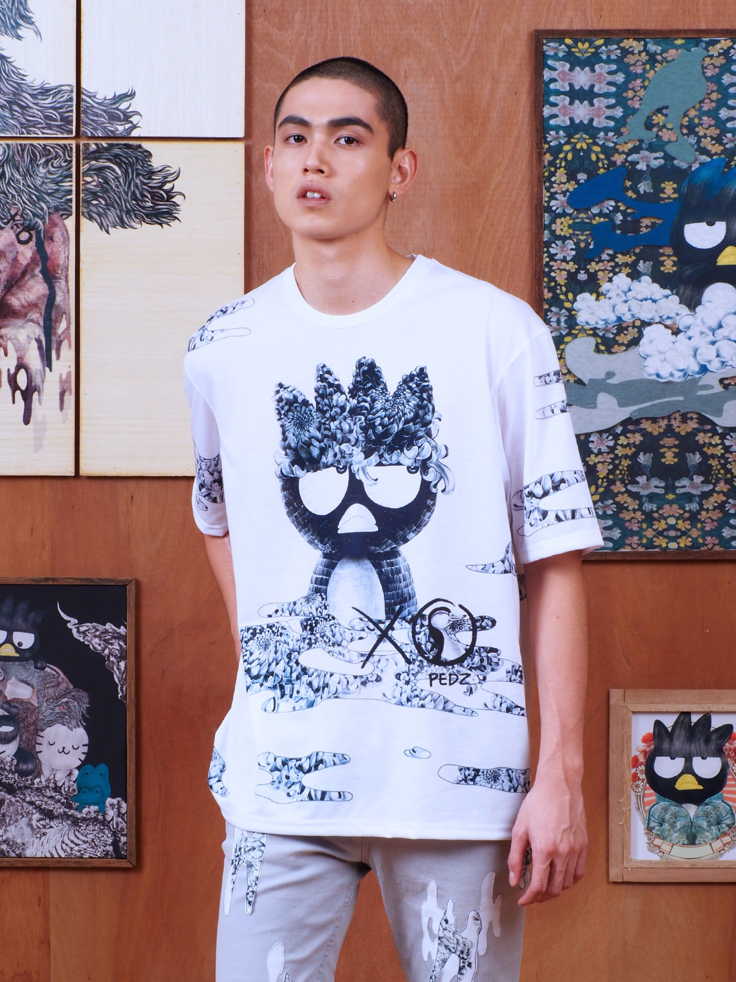 WHITE XO  CHRYSANTHEMUM T-SHIRT